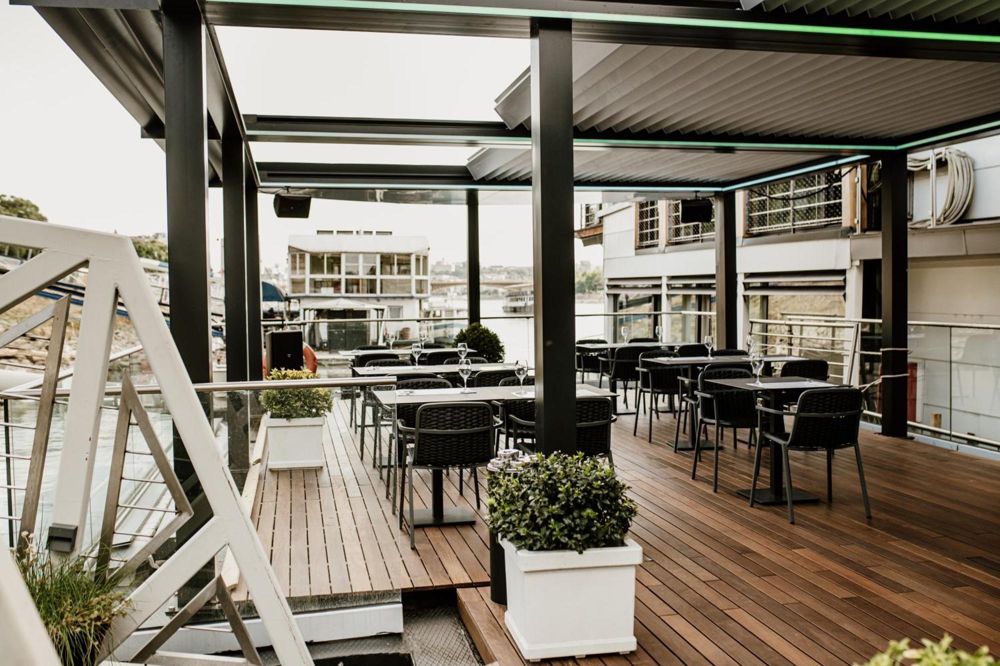 Vogue Boat Apartments Budapest Ngoại thất bức ảnh